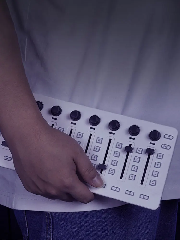 무선 MIDI 컨트롤러 BT 연결 믹싱 콘솔 대부분의 전자음악 악기용 USB 컨트롤러 믹서