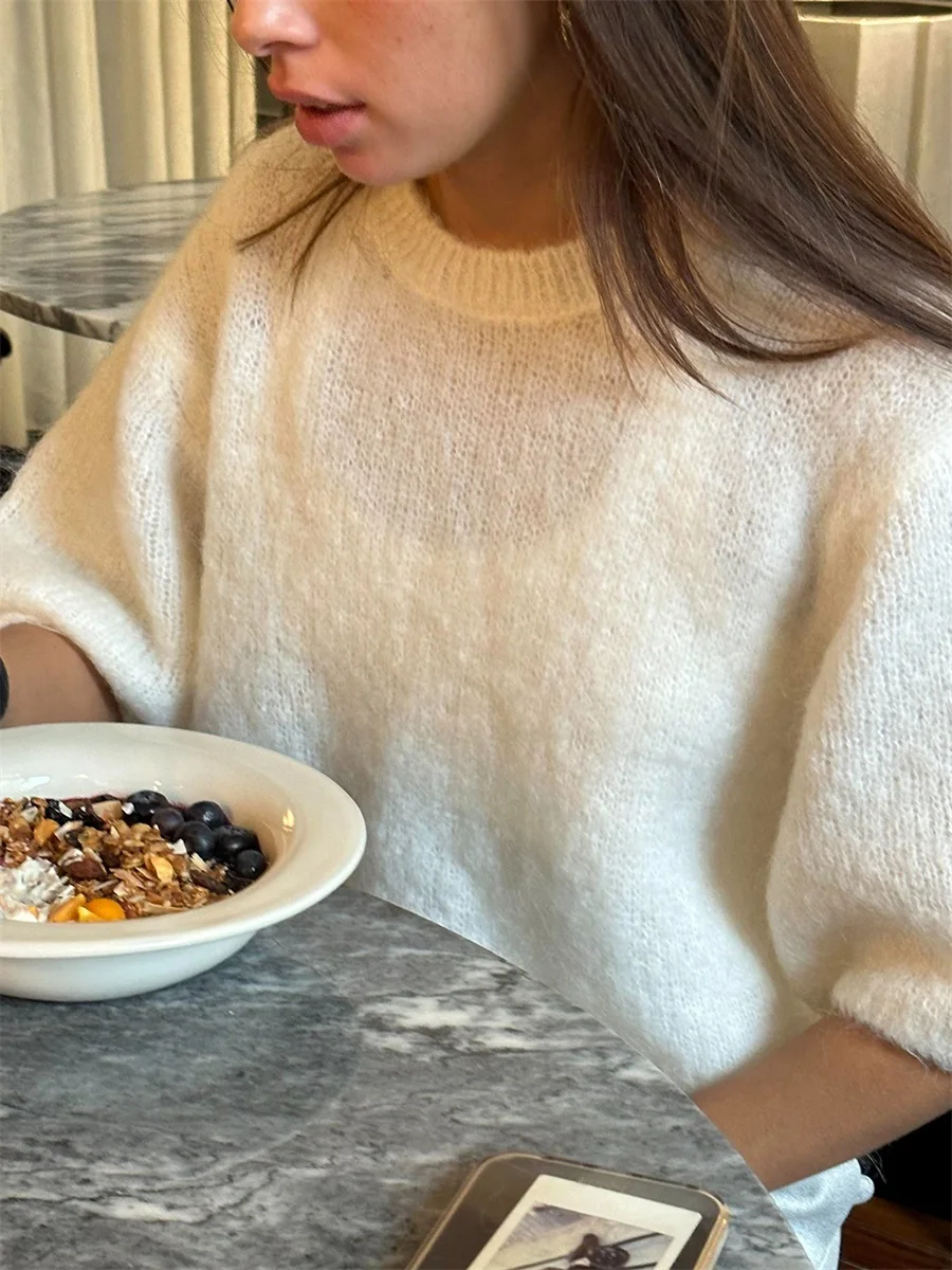 Women s Lightweight Knit Pullover Sweater with Half Sleeves and O Neckline in Solid Color for Casual Wear in Spring and Autumn