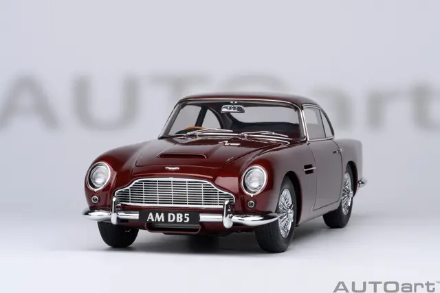 オートアート1/18 Aston Martin DB5 AUTOart 1/18 Aston Martin DB5 Dark Red Metallic Finished