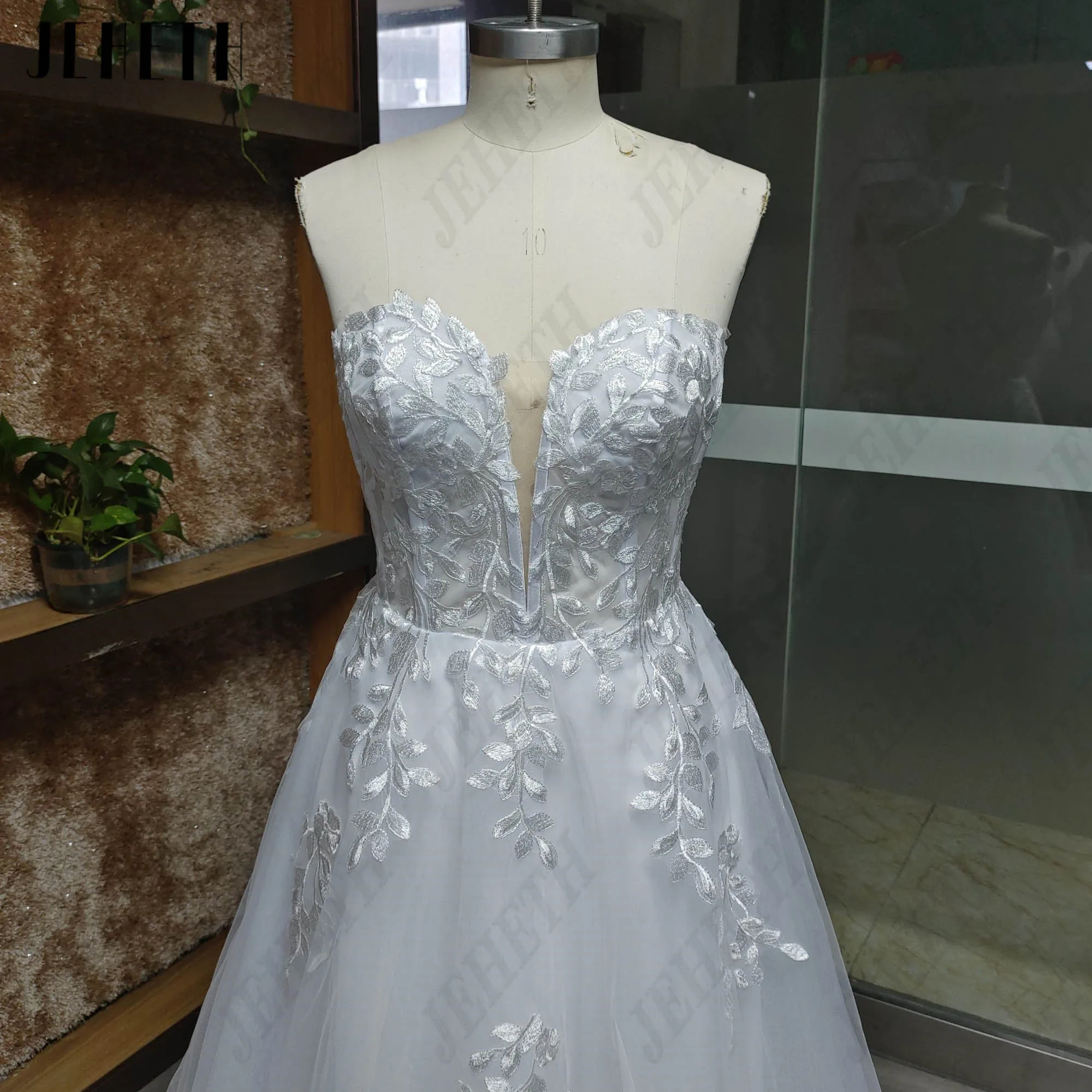 JEHETH Popular Strapless V-neck Lace Applique A Line Wedding Dresses Sweep Train Custom Made 2025 Vestido De Noival Customized 