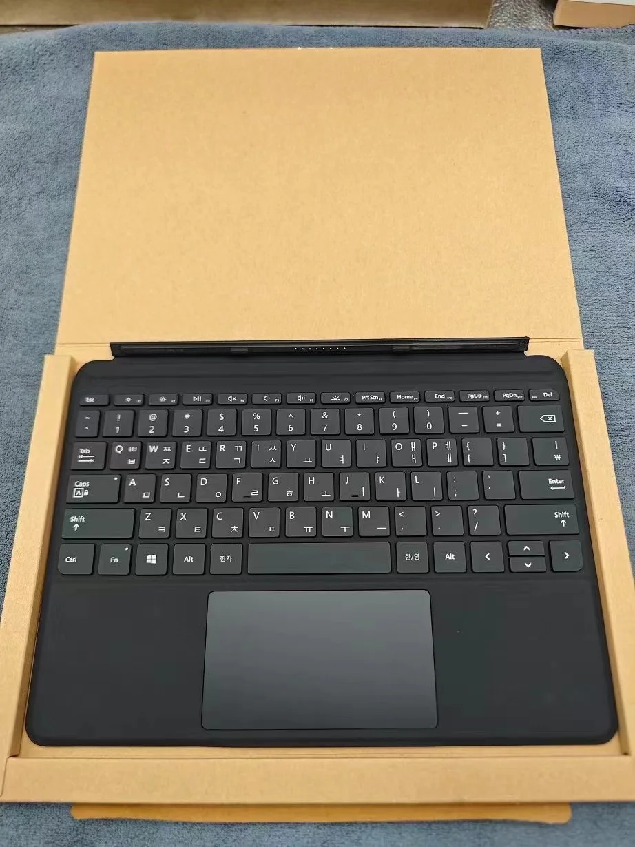 

Microsoft Surface Pro Signature Keyboard - Black (Renewed)