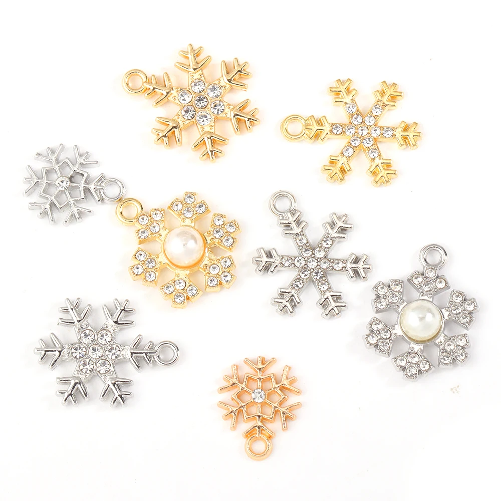 10 Stück Mix Größen Gold/Silber Farbe Strass Schneeflocken Legierung Charme für Schmuck Weihnachten Anhänger Herstellung DIY handgemachtes Handwerk