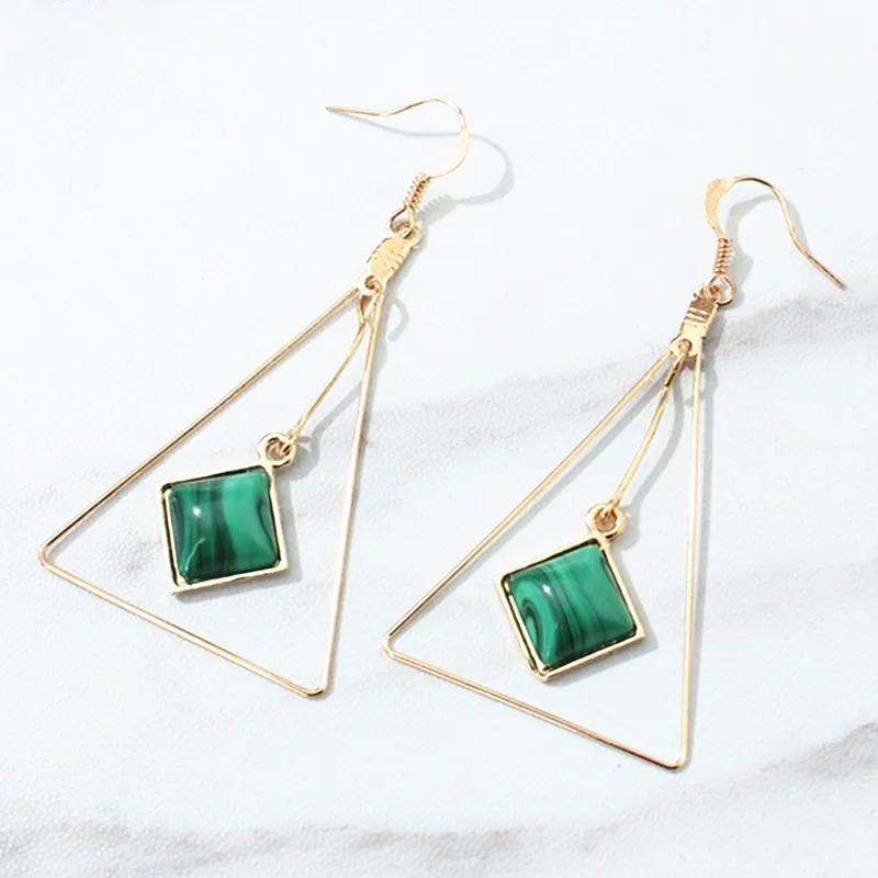 

Fashion Hot Gold Color Triangle Earrings For Women 2024 Popular Geometric Green Texture Stone Square Stud Earrings Jewelry Gift