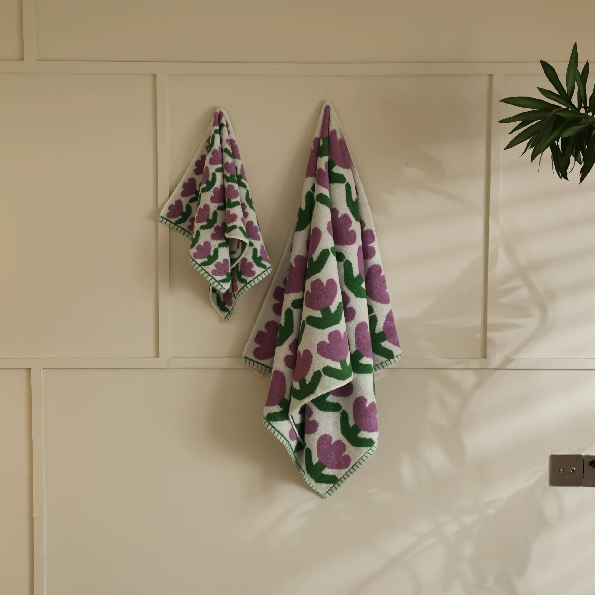 Bath Towel Tulip Cotton Soft Face Towel for Ladies Absorbent Comfortable Cotton Household Beach Towels Girl Gifts