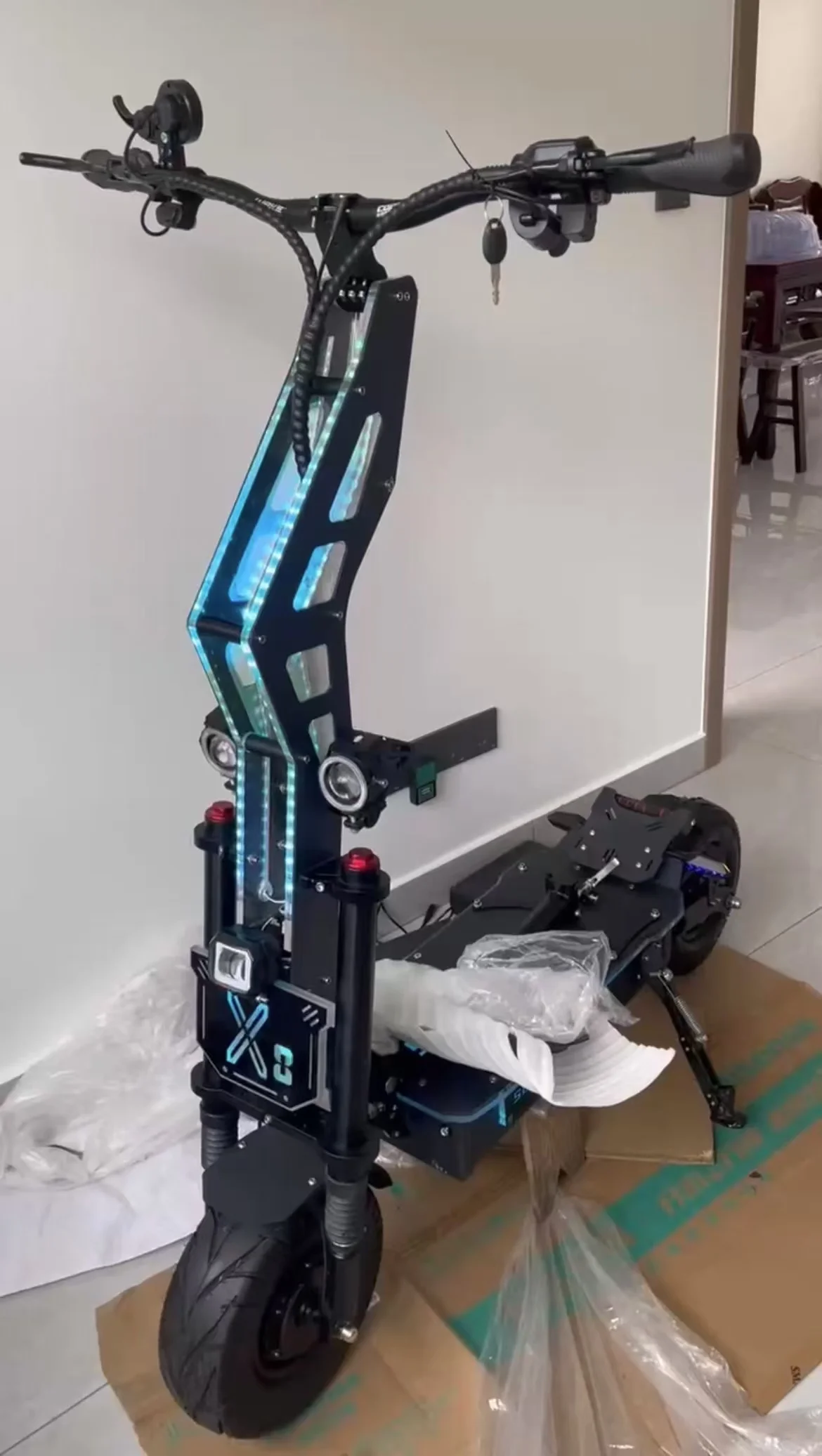 Customizable 13 Inch 72V8000W/10000w/15000w Off-road Electric Scooter Segway DGCF