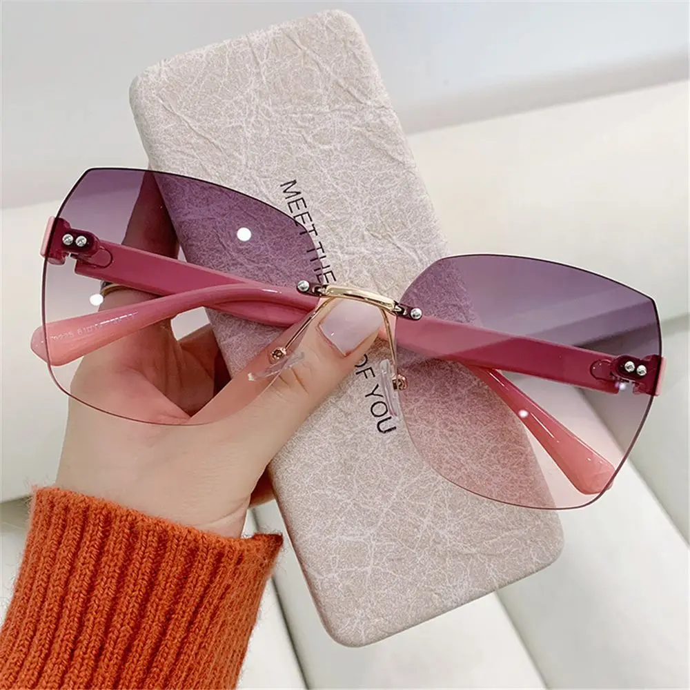 Nový design naklonění čočka brýle proti slunci ženy módní vintage obrouček slunce brýle léto UV400 odstínů móda bezrámové dioptrické brýle