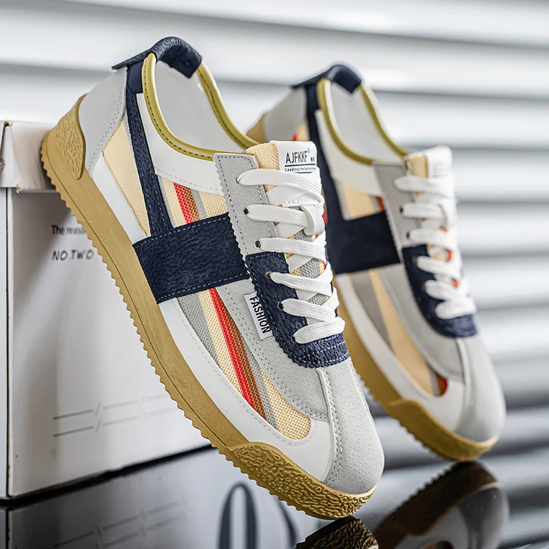 Men's Classic and Versatile Daily Wear Sneakers - Image 5
