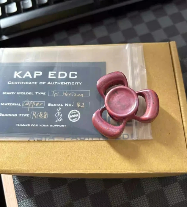 

USED EDC KAP Purple Copper Horizon fidget spinner Fingertip gyroscope Decompression toys