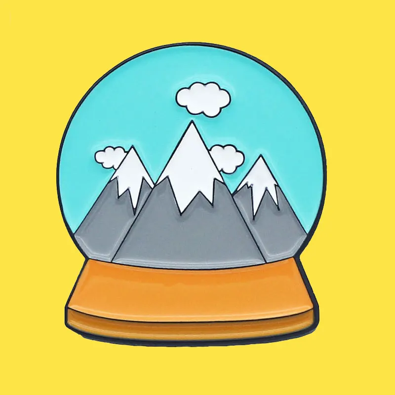 New Crystal Ball Badge Japanese Snow Mountain Outdoor Trend Accessory Gingillo Pin Ersonity Cartoon Spilla Boutique Medal Gift