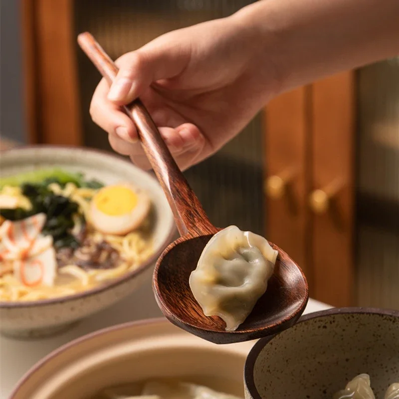 Round Wooden Ramen Spoon with Long Handle, Japanese Tableware,Serving Tablespoons,Large Soup Ladle,Home Kitchen Cooking Utensils