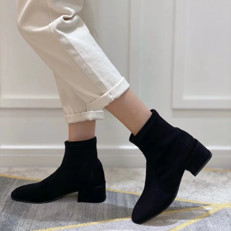 

Early Autumn Thick Heel Short Boots Low Heel Chelsea Boots Women