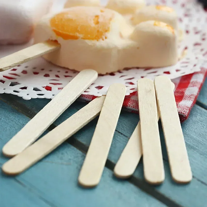 50Pcs Wooden Ice Cream Popsicle Stick Natural Wooden Sticks Wood Craft Pop Popsicle Sticks Ice Cream Lolly Stick