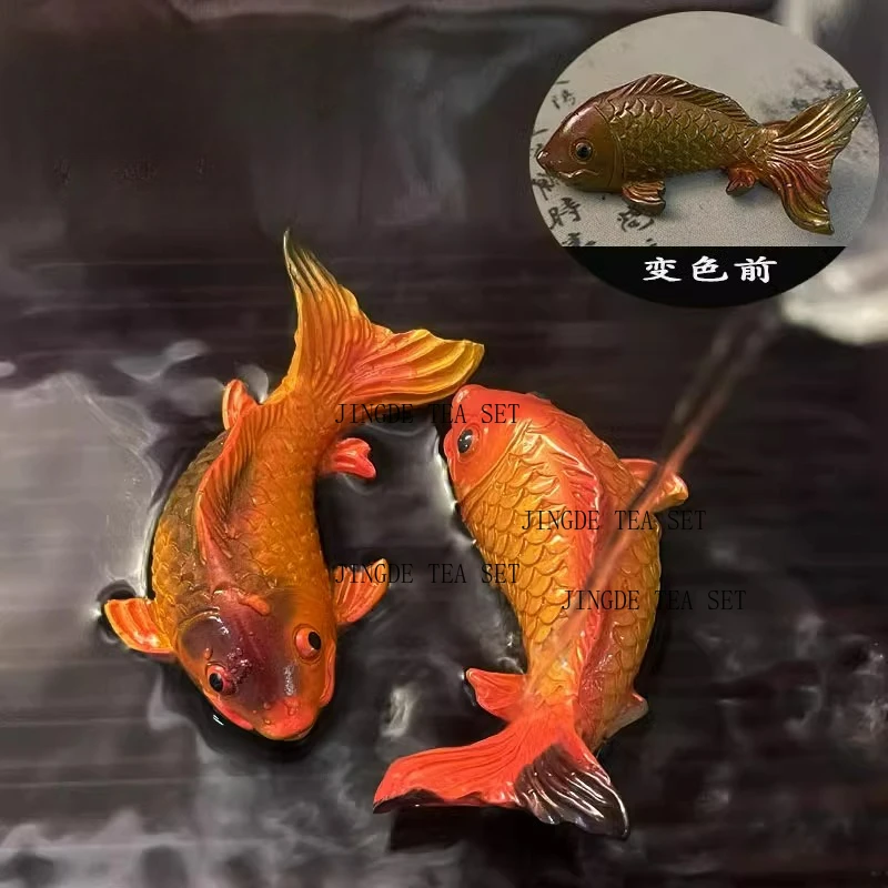 2 resin carp color changing tea pets lucky ornaments with surplus tea every year playing tea table mascots