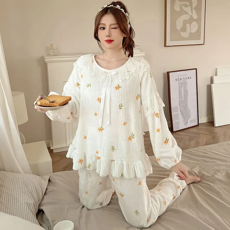 2023 New Coral Velvet Pajamas Women Winter Thickened Princess Style Loungewear Set Flannel Sweet Autumn Long Sleeved Homewear