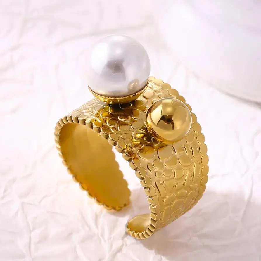Vintage Geometric Pearl Ring