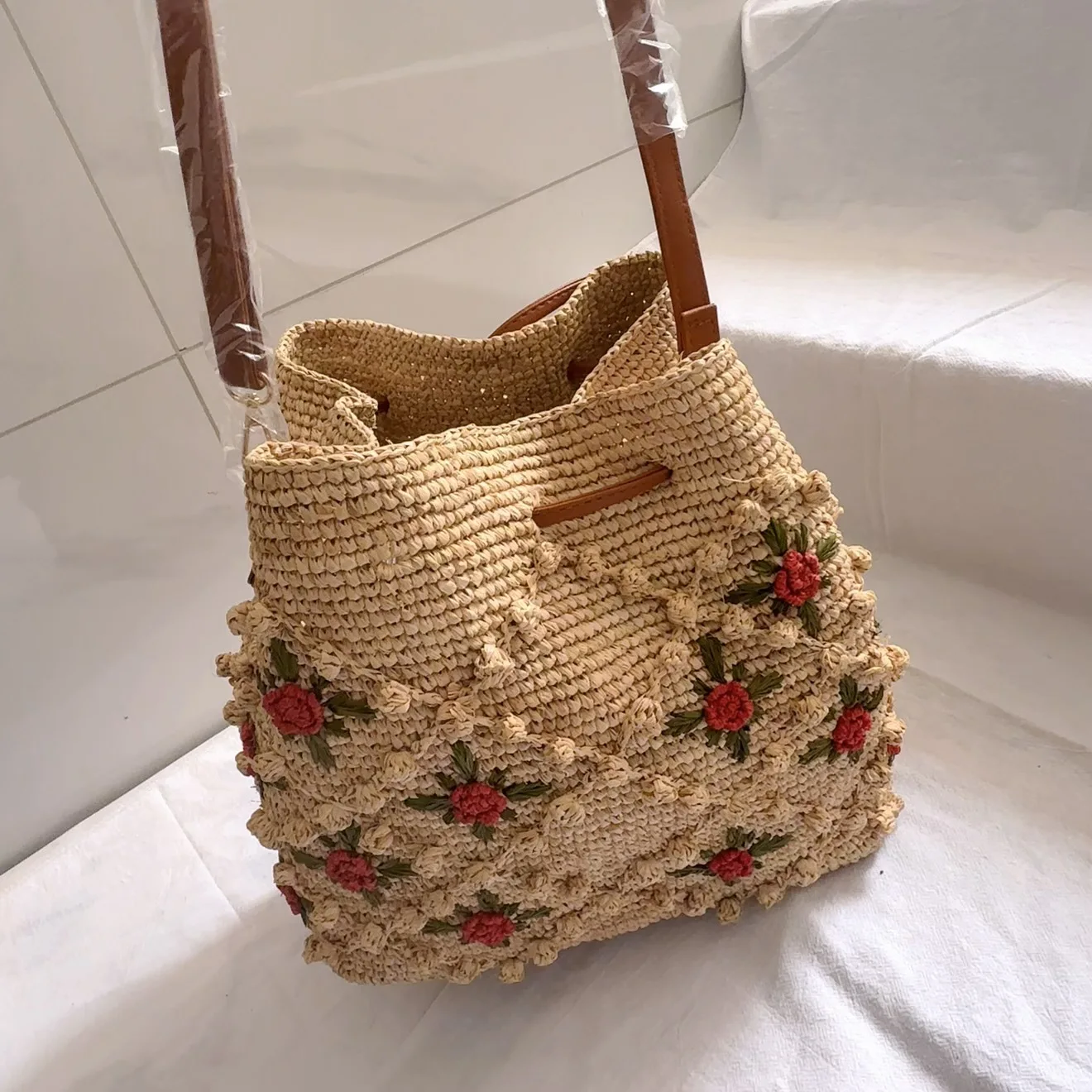2025 New French Fashion Handmade Flower Natural Raffia Straw Grass Bag For Women Luxury Designer Handbags Beach Tote Bag