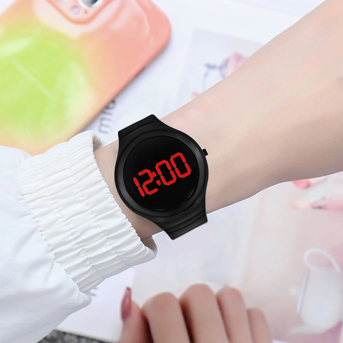 New Boys and Girls Sports Electronic Watch for Students Simple and Casual Round Watch Suitable for Daily Life 3