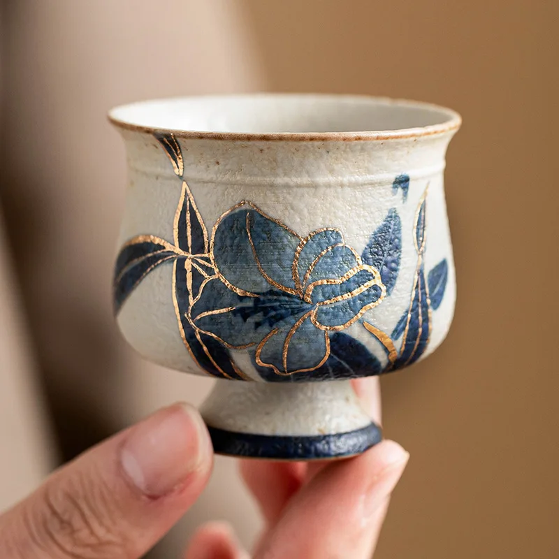 Blue and white flint red ceramic teacup gold painted hand painted lily tall cup master cup household kung fu tea cup single