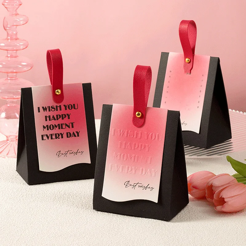 

Gradual Gift Box Christmas Candy Box with Rope Gift Packagin Weddings Birthdays Gift Bag Party Festival Portable Chocolate Boxes