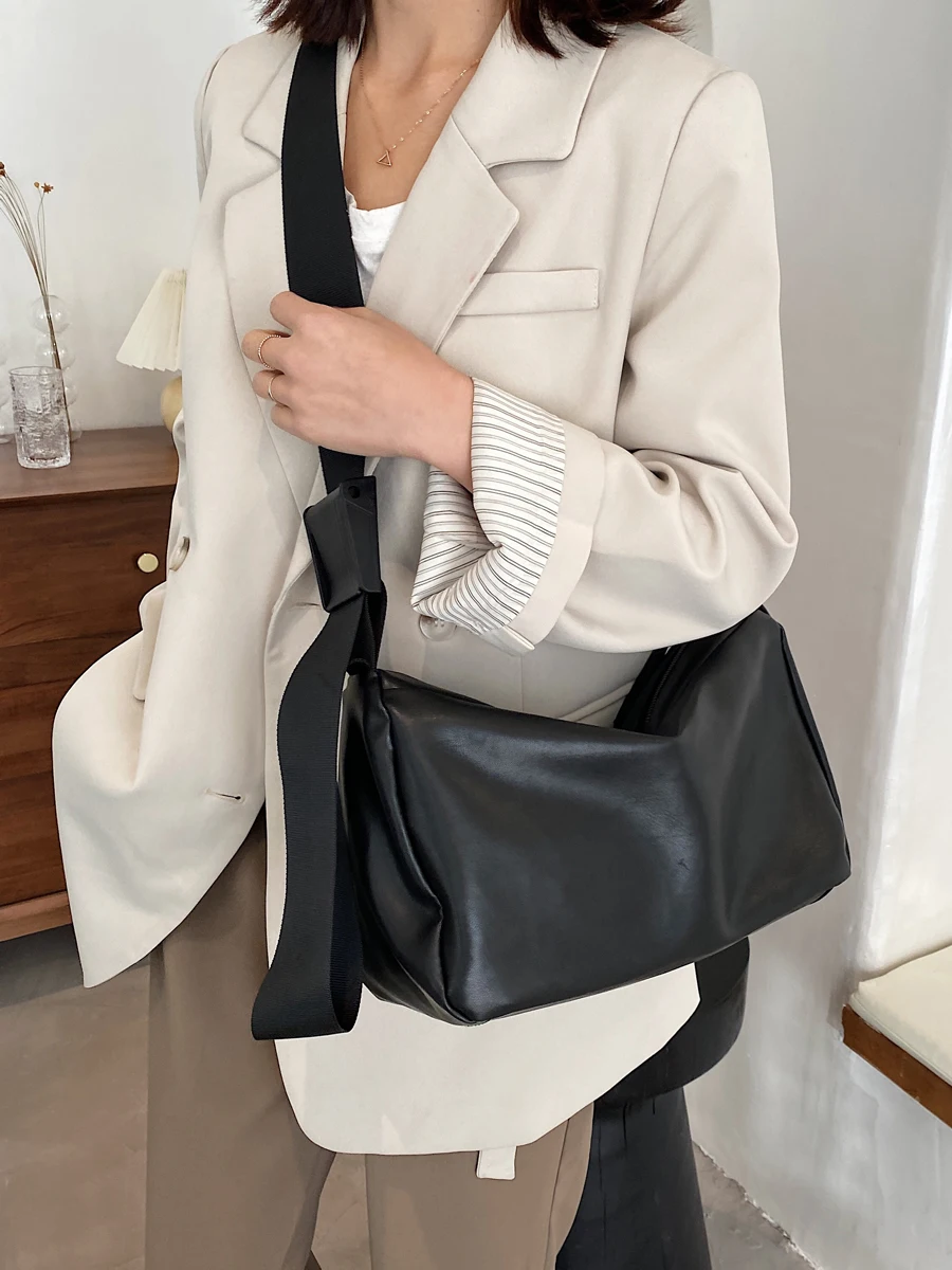 

Japanese Pu Leather Shoulder Bags for Women Soft Large Capacity Travel Crossbody Bag Vintage Casual Ladies Handbag Messenger Bag