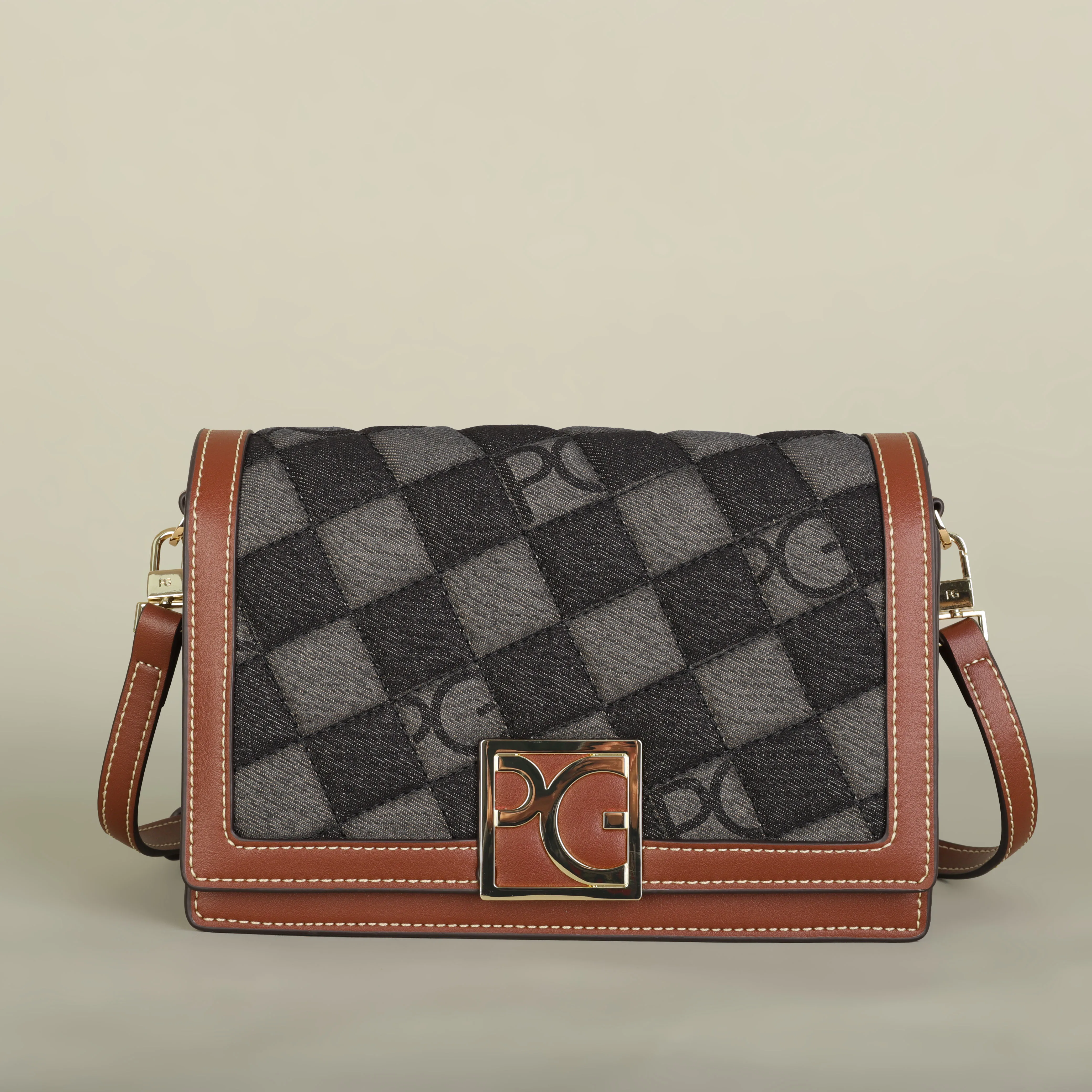 حقيبة يد بتصميم عصري فاخر من العلامة التجارية PG،...