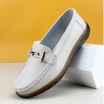 2025 New Spring /summer Women Flats Genuine Leather Moccasins Handmade Comforty Fashion Sneakers Mom nurse Flats Soft Walking 1