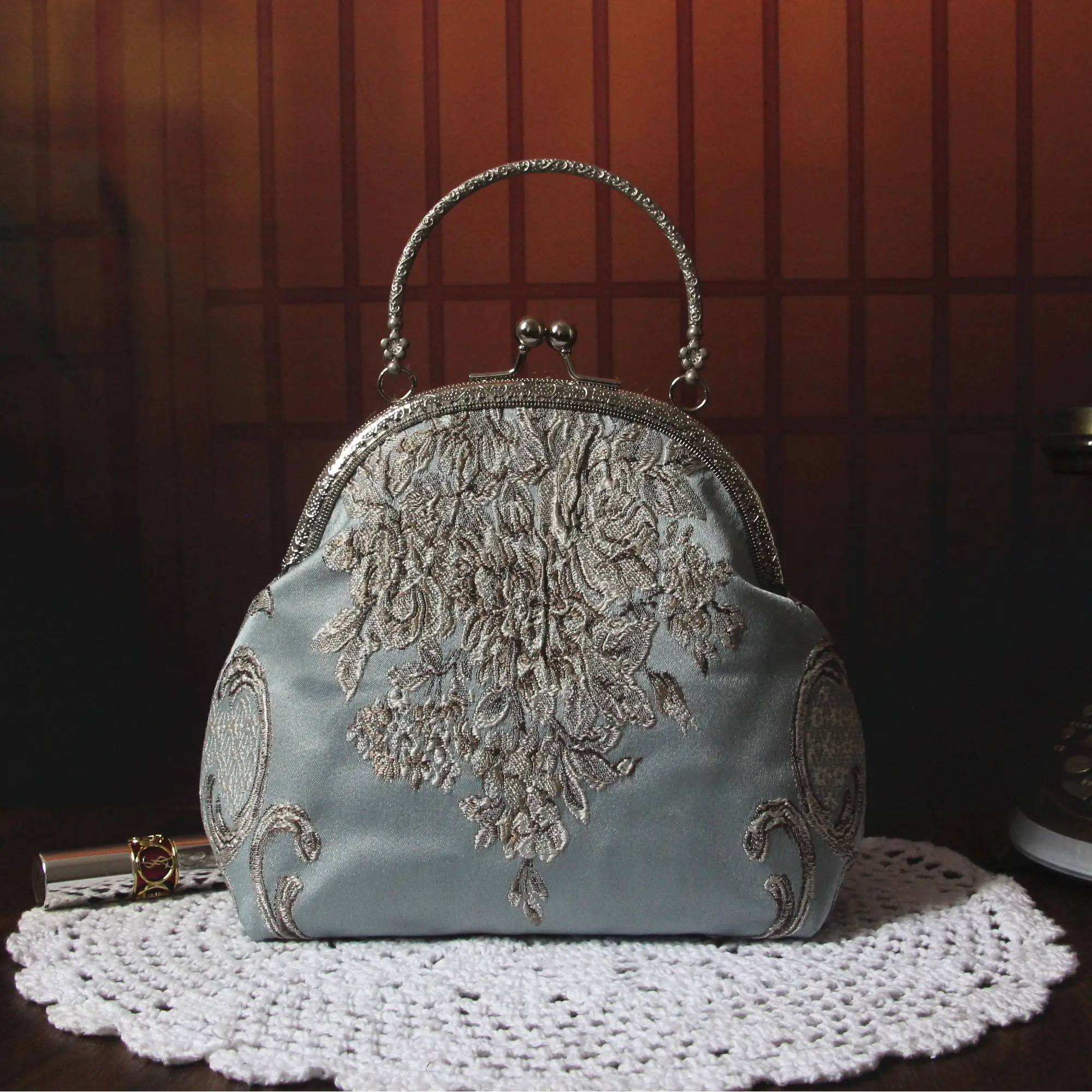 Women handbags Vintage Metal Shell Bag Palace Bags Fringe Tassel Fashion 120CM Chain
