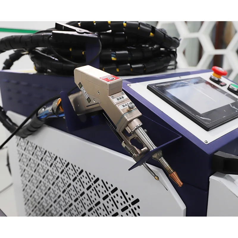 Portable Laser Welding Machine for Lazer Handheld Welder Handle Fiber Laser Handheld Welding Machine 2