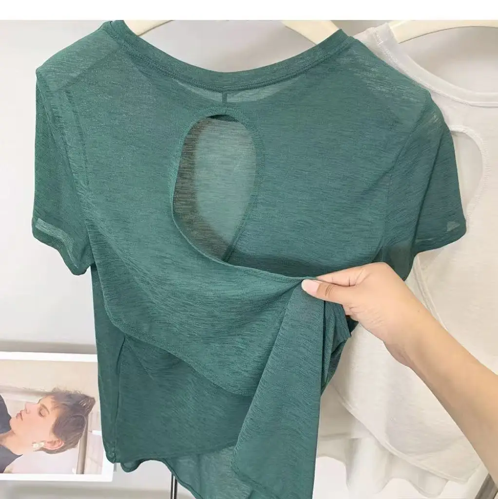 รูปสินค้า เสื้อโยคะกระชับรูปทรง ใส่สบาย สำหรับผู้หญิง
