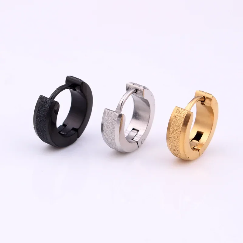 

Fashion Frosting Small Hoop Earrings Silver Color Gold Black Titanium Steel Small Huggie Earrings Jewelry For Men Women 4*13mm