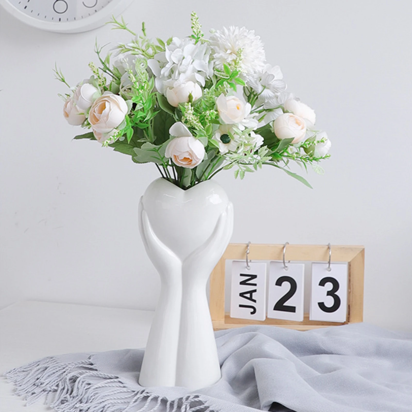 

Ceramic Ornament Flower Arrangement Plant Vase Durable White New Style Art Beautiful Home Decoration