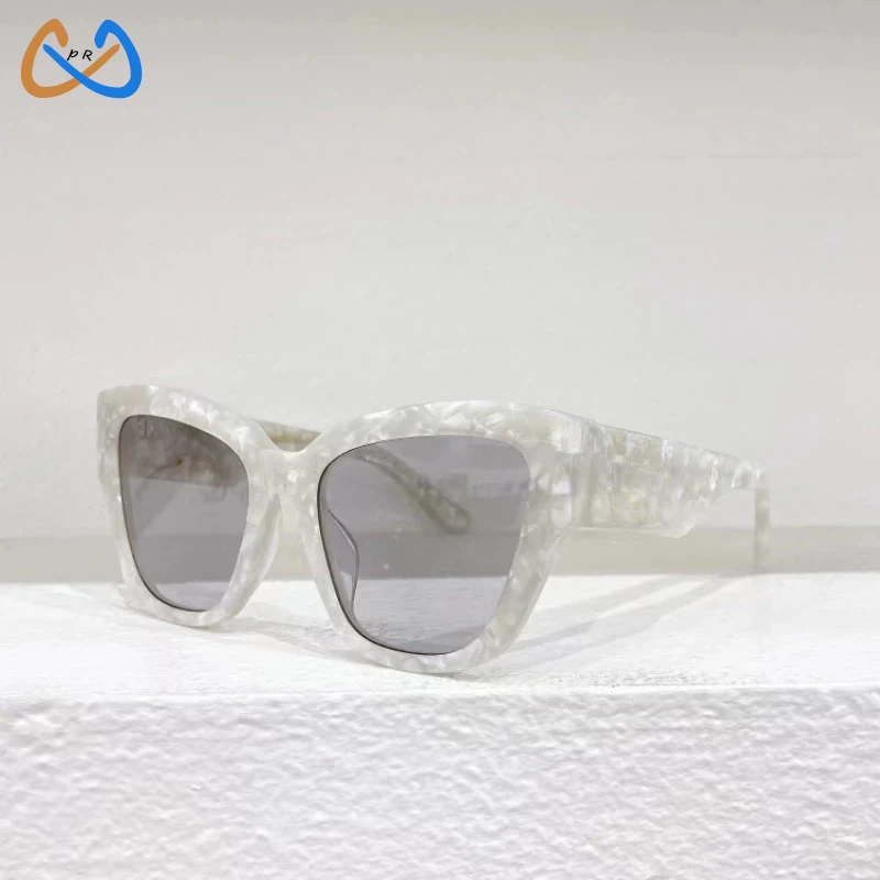 

4404 Women Sunglasses Fashion Luxury Brand Retro Large Frame Acetate Cat Eye Eyeglasses Outdoor UV400 Men Designer SUN GLASSES