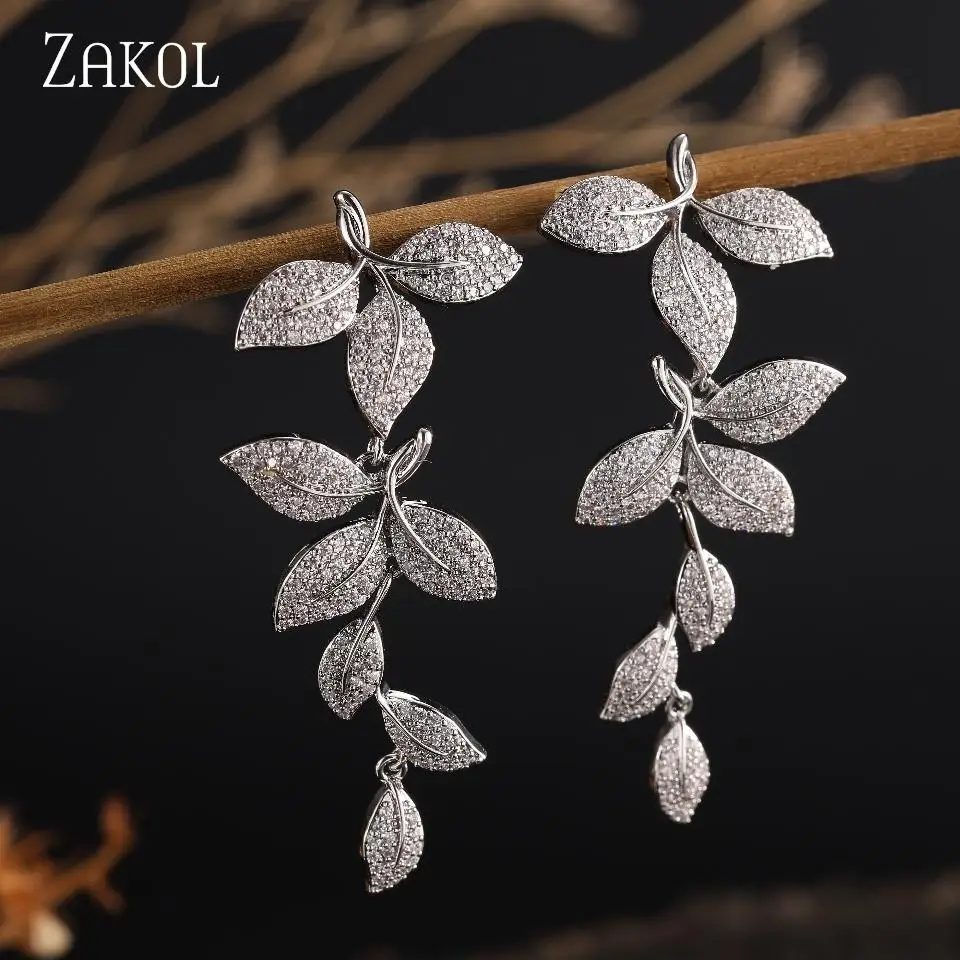 ZAKOL Kreative, modische, lange Blätter-Ohrringe mit mikroeingelegtem Zirkon für Damen, schlicht, exquisit, für den Alltag, Party, Geschenk, Accessoires