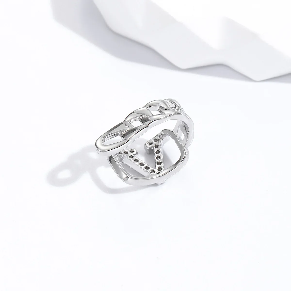 YCP  new simple micro inlaid zircon V letter ear bone clip without ear hole temperament ear clip 5