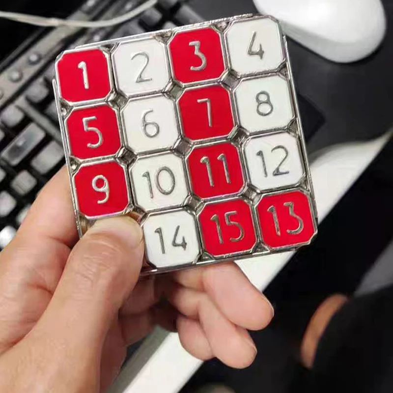 Fifteen Number Puzzle Slide Game Metal Brain Teaser Toys Adults Children Huarong Road IQ Test Educaci&oacute;n Montessori