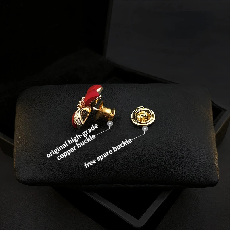 Original Red Small Brooch Luxury High-End Mini Flower Collar Pin Suit Corsage Accessories for Women Rhinestone Jewelry Gifts Pin