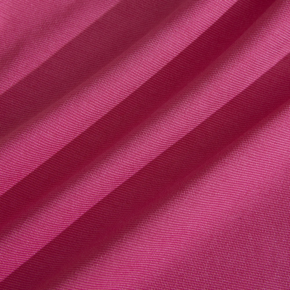 Рисунок 5 - Женские летние красные шорты Cherry