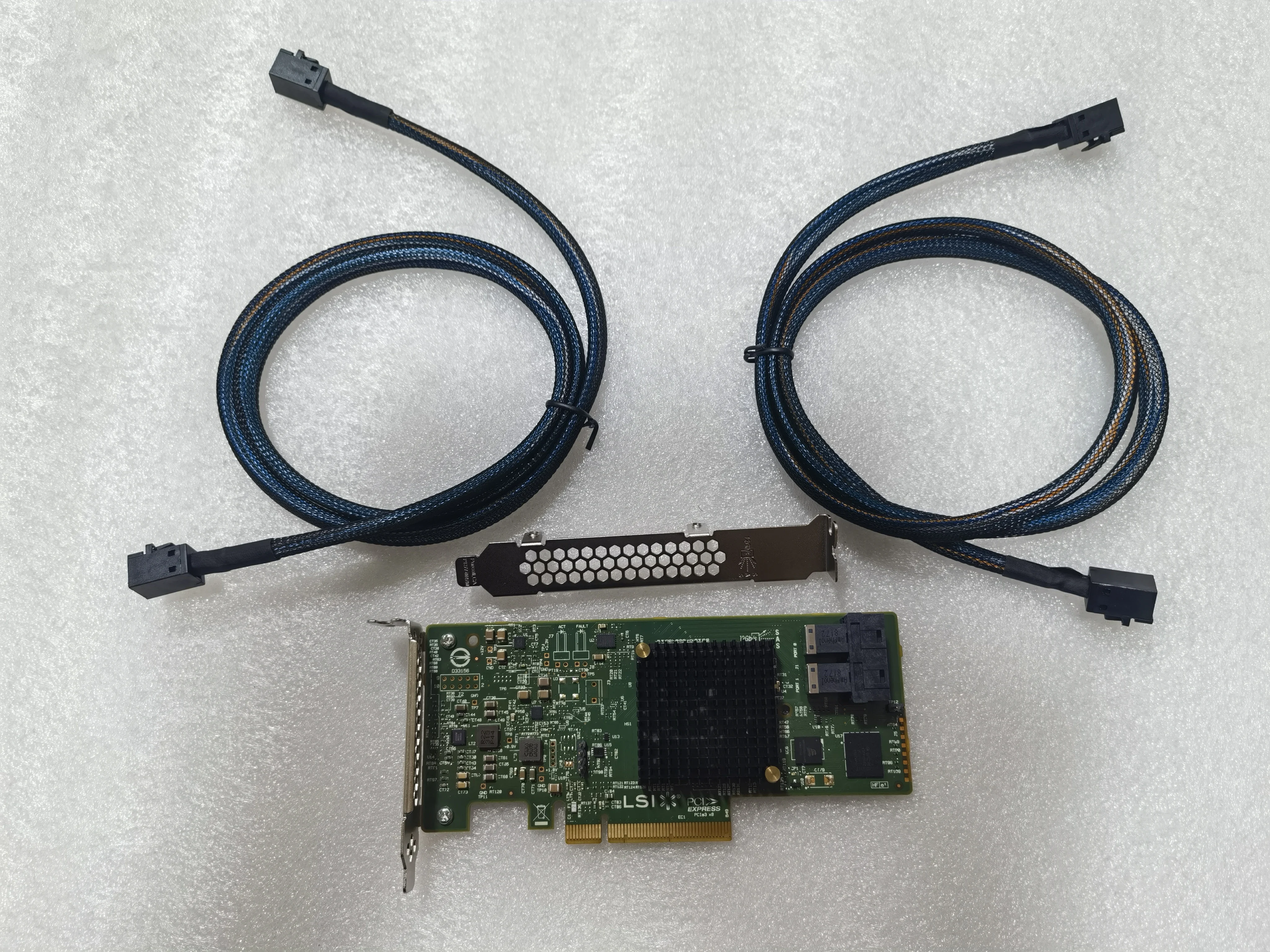 

Кабель HBA +, для LSI PCI-E 3,0, SATA, SAS 8 портов SAS3, 12 Гбит/с