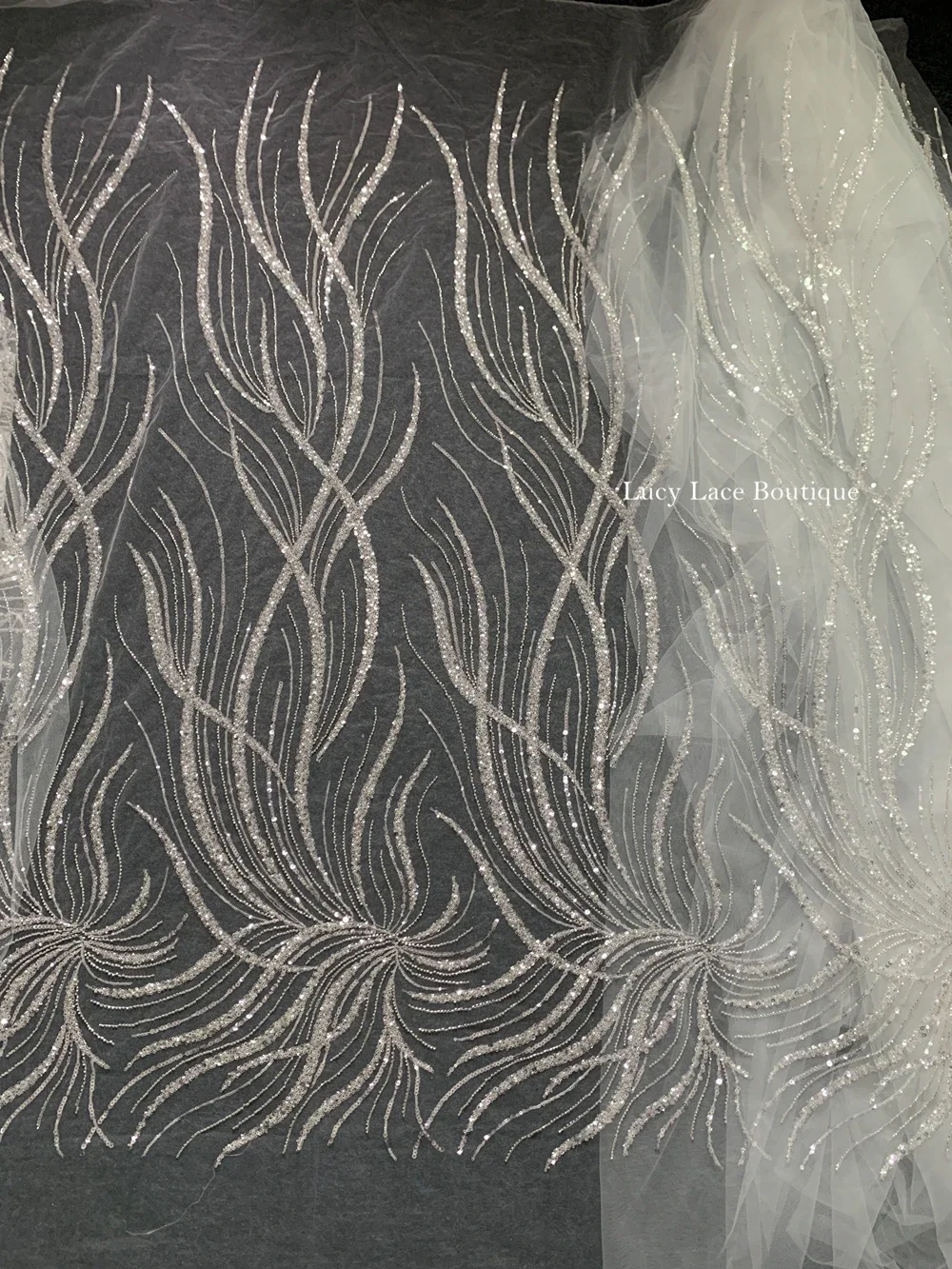 

Высокое качество, серебристые блестящие, бесплатная доставка, кристально прозрачные блестки, бусины, вышитые кружевные ткани для платья