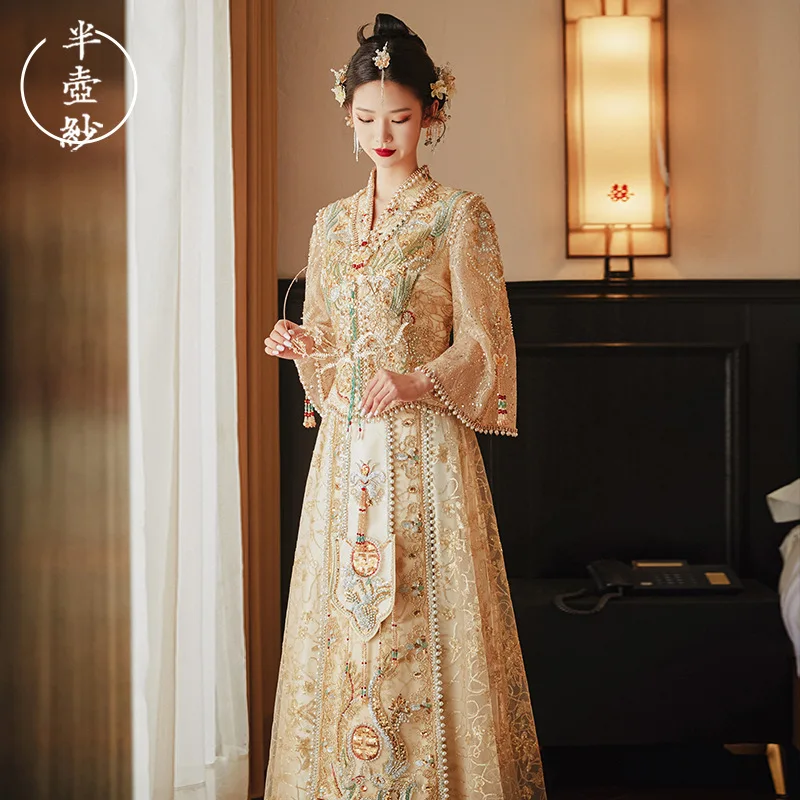 

Traditional Clothing for Women Champagne Xiuhe Bride Wedding Dress Eleganct Gold Chinese Top Toast Set Female Groom Tang Suit