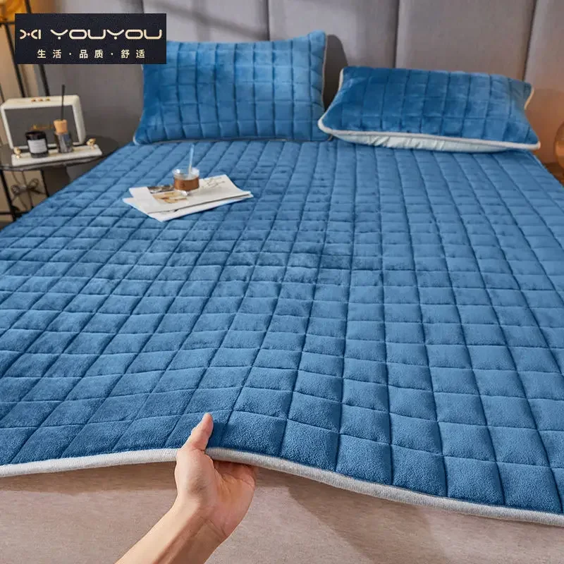 Slide image d77cc8a4234b42729fc801ae8ac09091