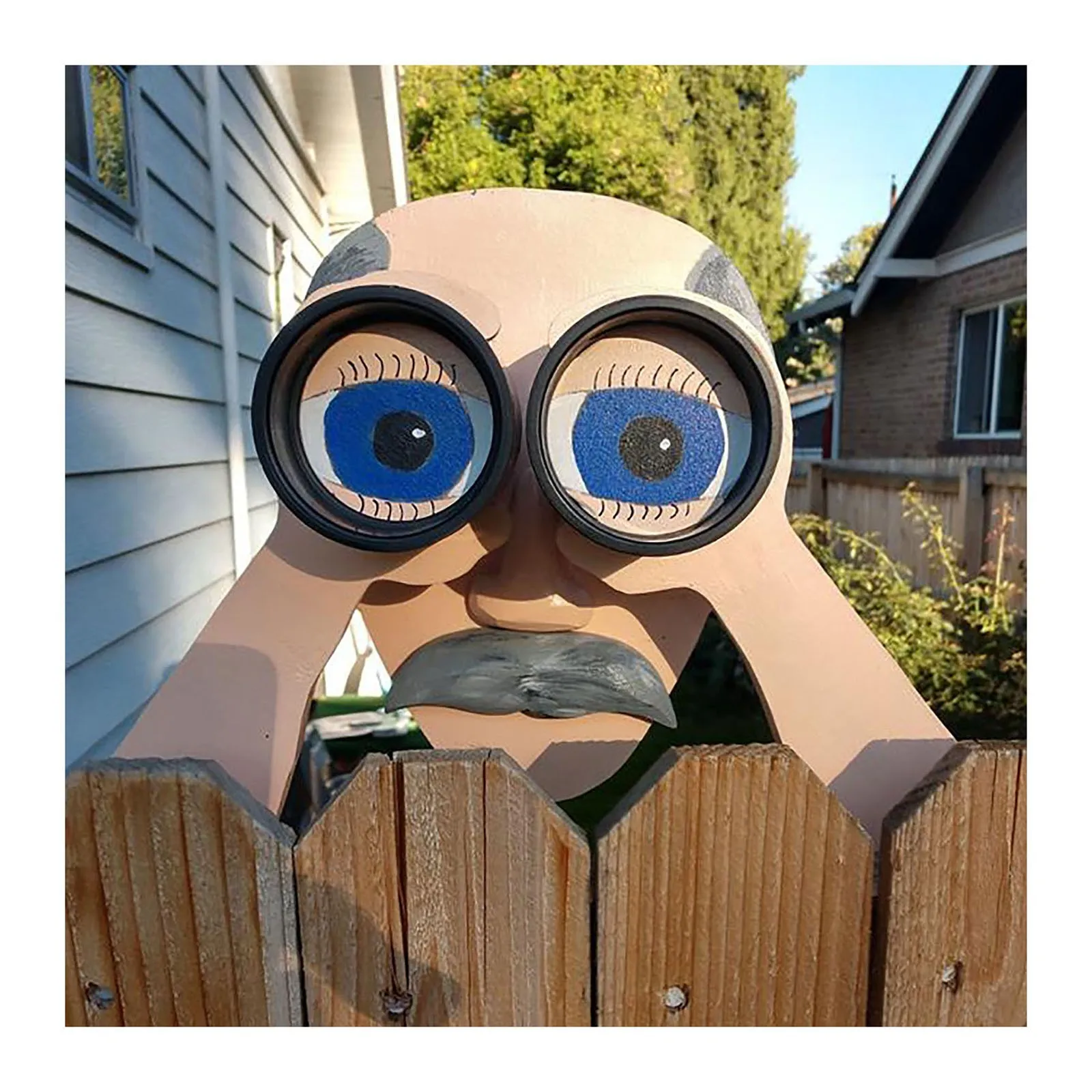 

Funny Fence Decoration Old Men Lady Creative Fence Ornament with Glasses Yard Signs for Garden Outdoor Supplies Wall Decor