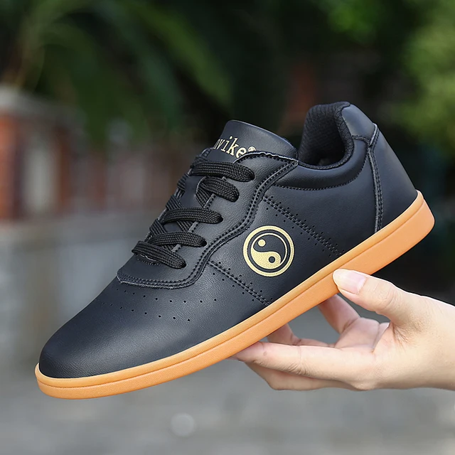 남녀공용 무술 스니커즈로 무술의 경지에 오르기 남녀공용 무술 스니커즈로 무술의 경지에 오르기