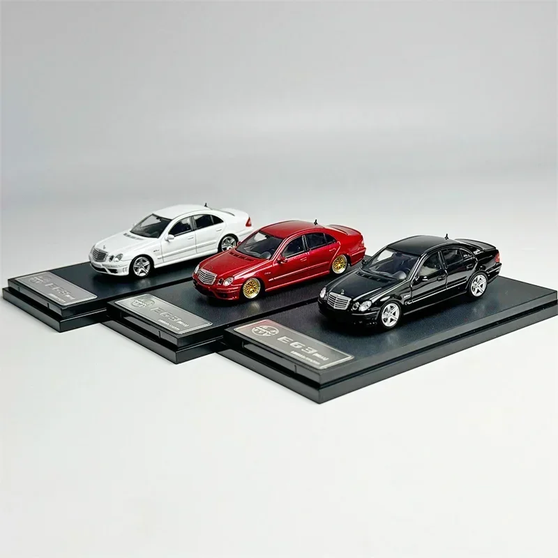 

MK MODEL 1:64 E63 W211 Classic limited999 Die-Cast Car Model Collection Miniature