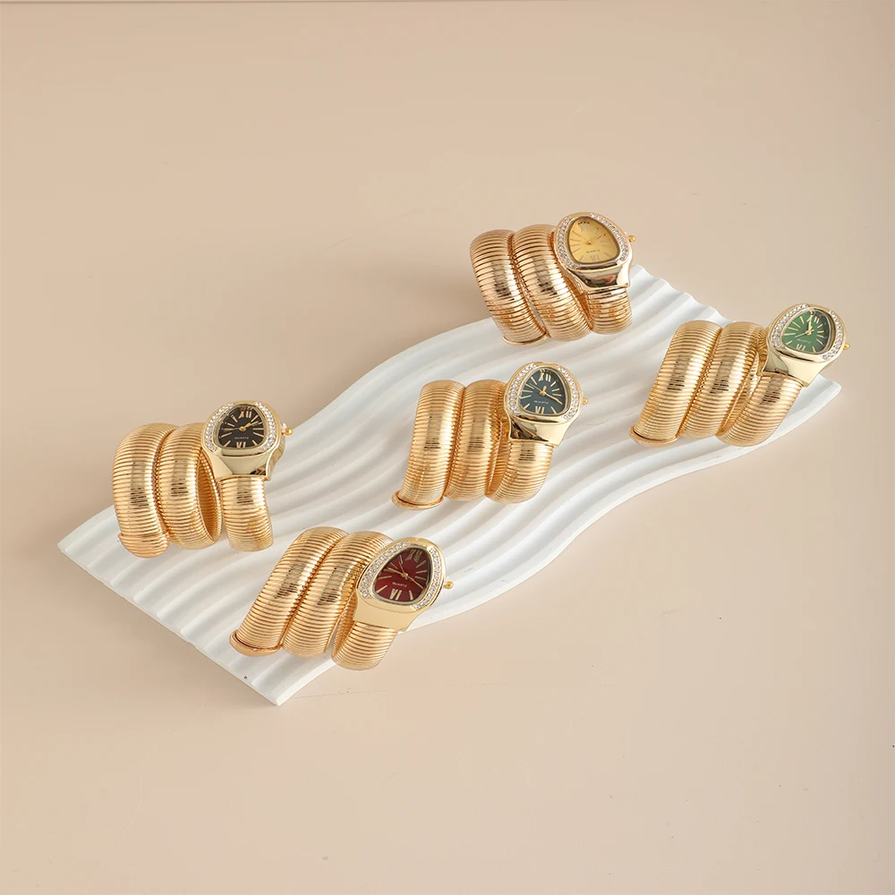 New Snake-Design Diamond-Embedded Ladies' Watch - Stylish and Trendy Wristwatch with Quartz Movement and Bracelet