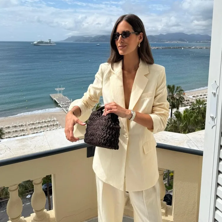 Women Straw Crossbody Bag Clutch Purse Weaving Shoulder Bag Versatile Beading Handbag Rattan Boho Summer Beach Woven Bag