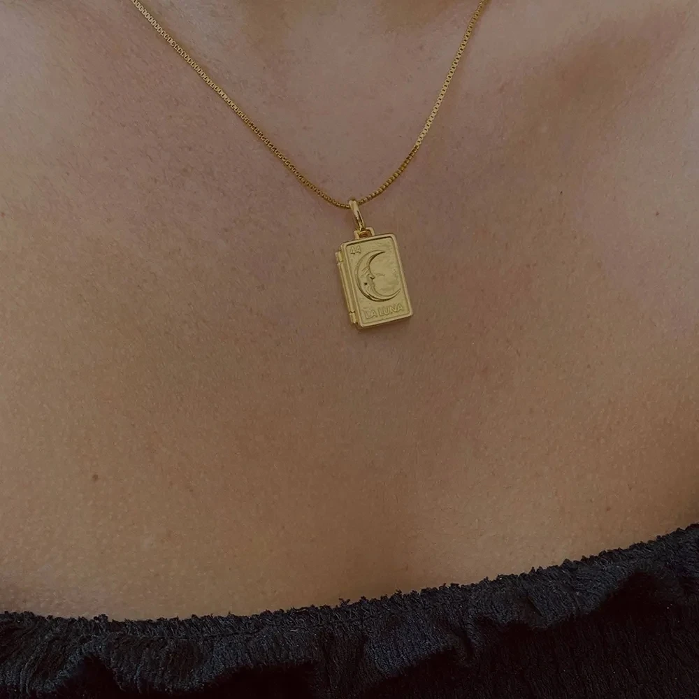 INS New Personality Photo Frame Locket Clamp Pendant Openable Moon Necklace for Women Stainless Steel Indie Retro Jewelry Bijoux