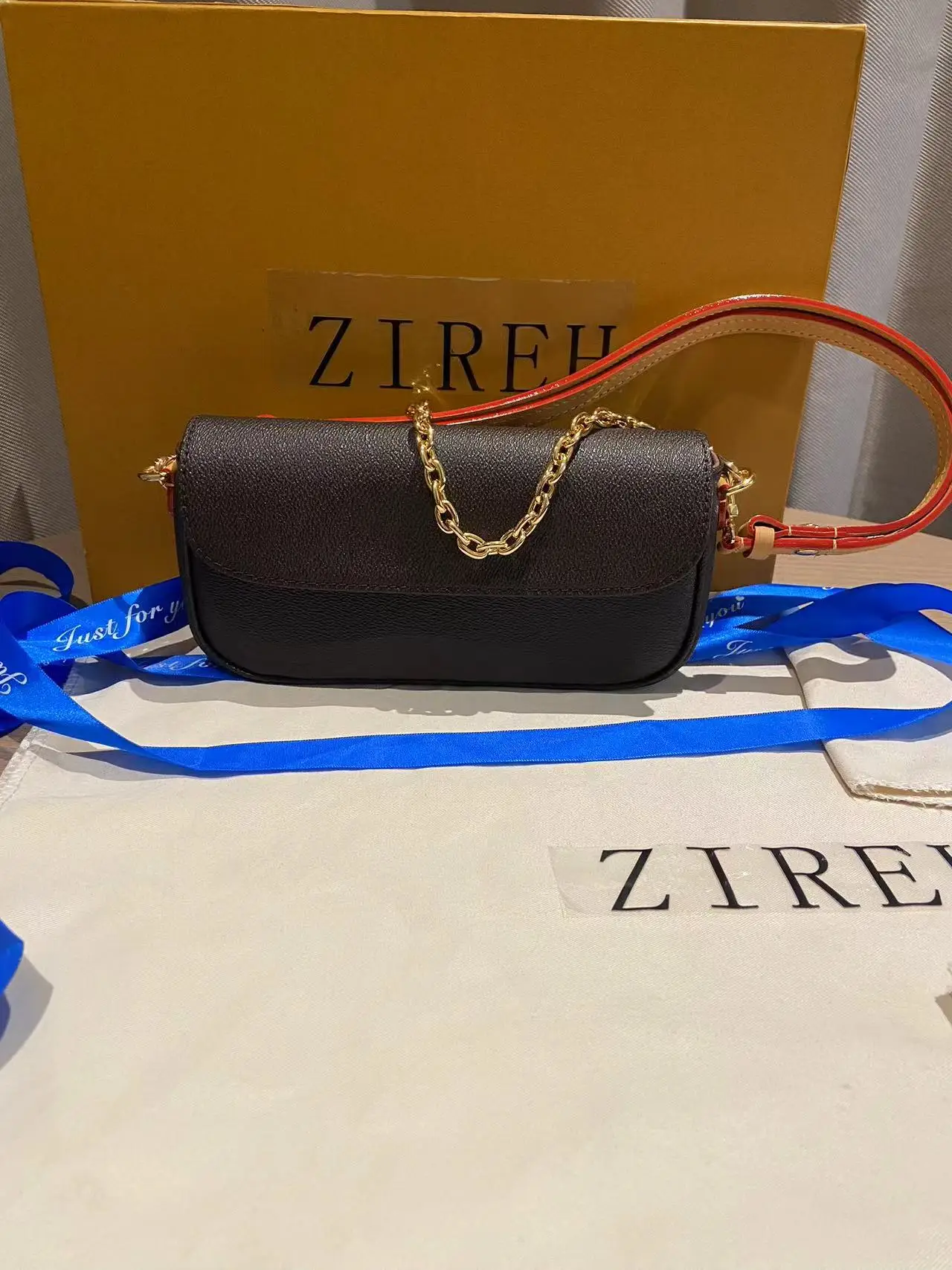 

Black shoulder bag 2023 ladies fashion JLENOVOG brand handbag high quality classic design folding bag spring and summer initials
