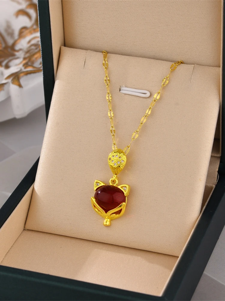 Fox Pendant Necklace Fashion 