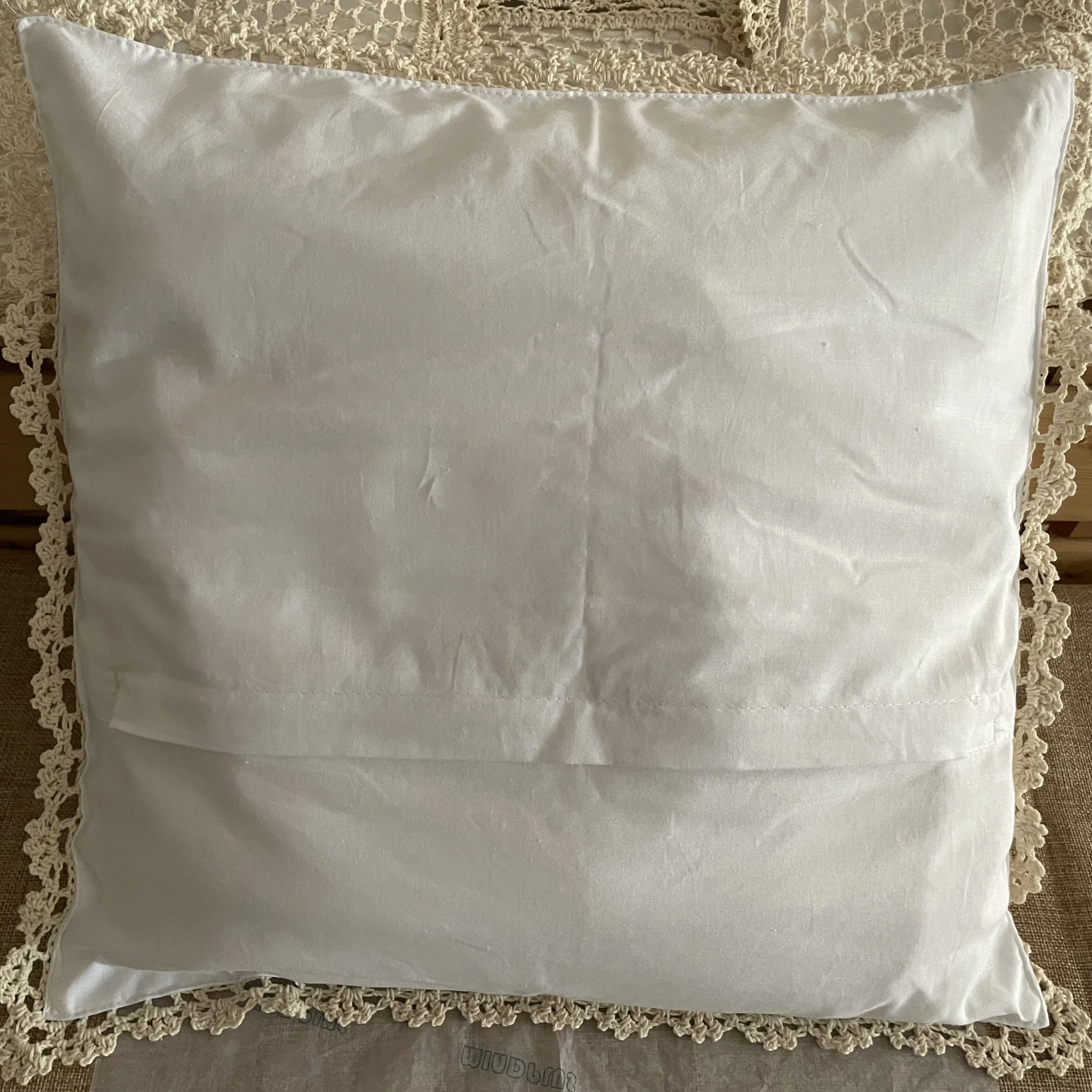 Capa de Almofada em Crochê com Gráfico: A Escolha Perfeita para Decoração  Artesanal e Conforto Autêntico, image size:3024x3024